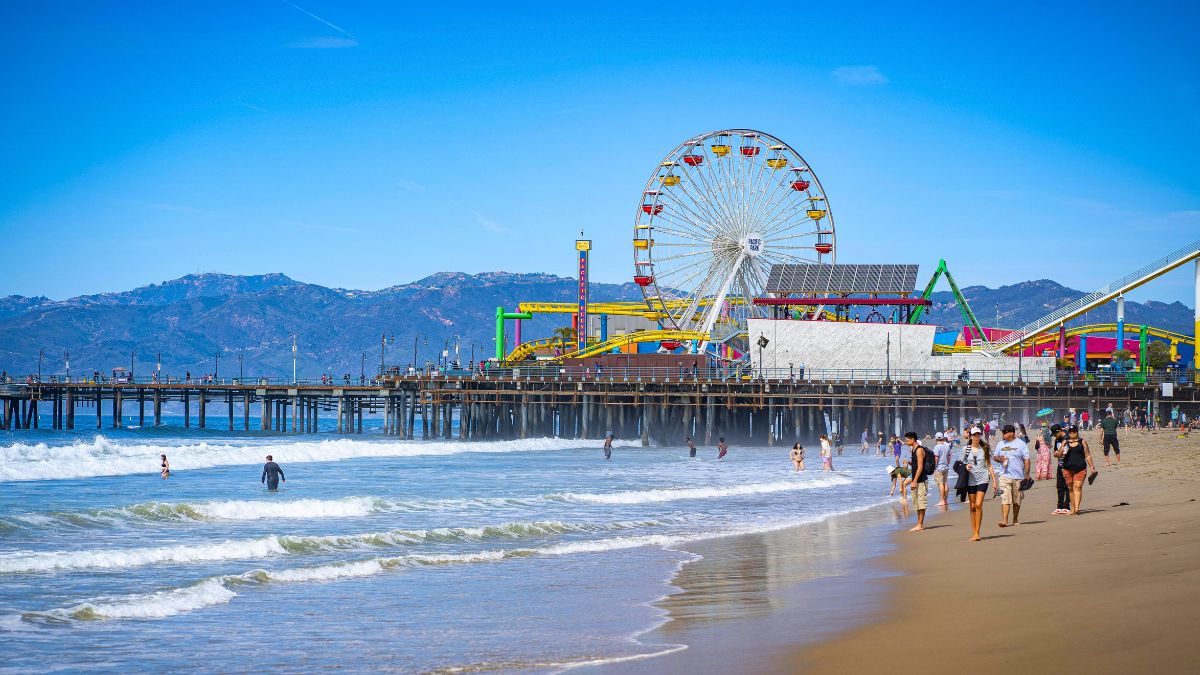 Santa Monica Beach Tour